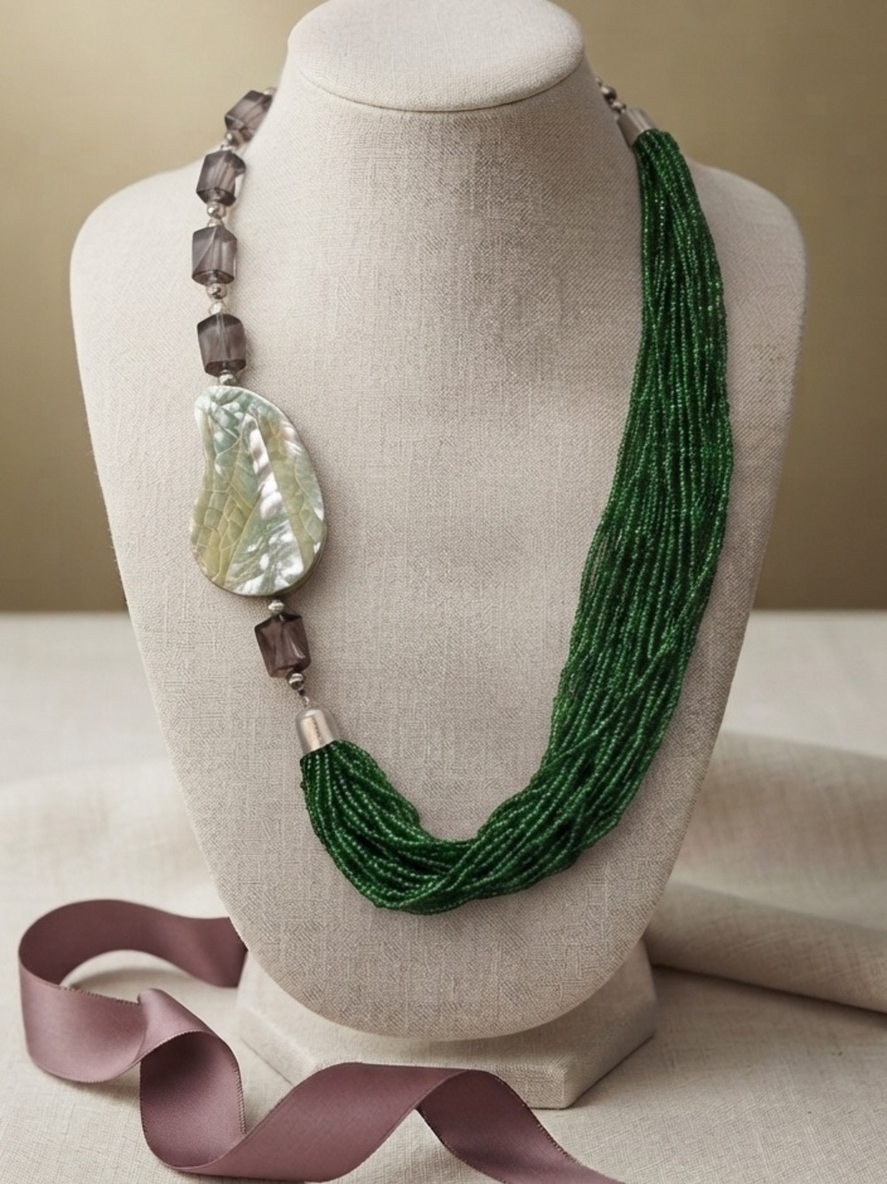 Monies-Style Green Beaded Necklace with Large Mother of Pearl Pendant